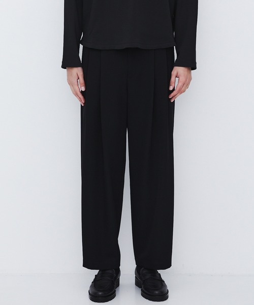 UNITED TOKYO(ユナイテッドトウキョウ)の「【新作】超撥水 WOOL GABARDINE 2タックバレルパンツ |撥水/防汚/防臭/吸湿性/ムレ防止(スラックス・メンズ・ブラック/ダークグレー/ライトブルーグレー・2/1/3)」の15枚目の写真