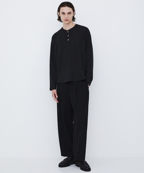 UNITED TOKYO(ユナイテッドトウキョウ)の「【新作】超撥水 WOOL GABARDINE 2タックバレルパンツ |撥水/防汚/防臭/吸湿性/ムレ防止(スラックス・メンズ・ブラック/ダークグレー/ライトブルーグレー・2/1/3)」の11枚目の写真