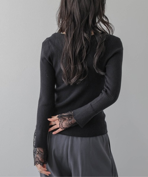 AMELY(エミリー)の「袖口レースリブトップス/インナー/レイヤード(ニット/セーター・レディース・ブラック/モカ/グレー/ホワイト・フリー)」の16枚目の写真