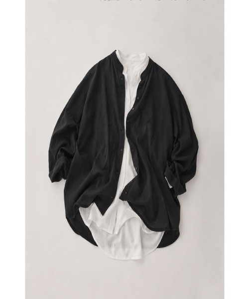 marjour(マージュール)の「COTTON CRINKLE BAND COLLAR SHIRT(シャツ/ブラウス・レディース・ブラック/オフホワイト・M)」の2枚目の写真