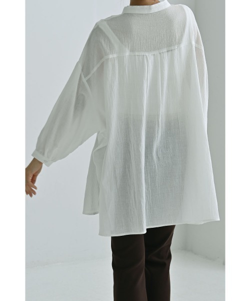 marjour(マージュール)の「COTTON CRINKLE BAND COLLAR SHIRT(シャツ/ブラウス・レディース・ブラック/オフホワイト・M)」の16枚目の写真