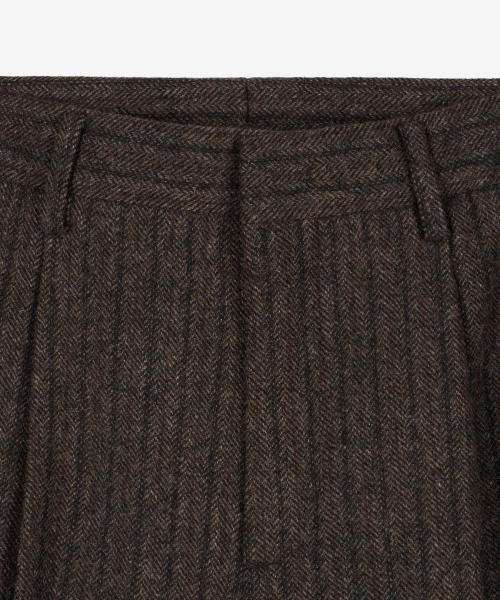 TNGT（ティーエヌジーティー）の「Tapered Fit Wool Herringbone Pants (Brown) TNPA6F103W2（スラックス・メンズ・その他・90/82/78/86）」の4枚目の写真