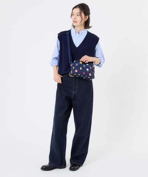 Miffy（ ミッフィー）の「【LeSportsac×Miffy】DANIELLA CROSSBODY ミッフィーネイビーポルカドット（ショルダーバッグ・レディース・ブルー・FREE）」の3枚目の写真