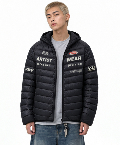 ARTISTWEAR（アーティストウェア）の「シグネチャー ライトダウンジャケット（ダウンジャケット/コート・レディース・ブラック・SMALL/MEDIUM/LARGE/X-LARGE/XX-LARGE/XXXX-LARGE）」の2枚目の写真