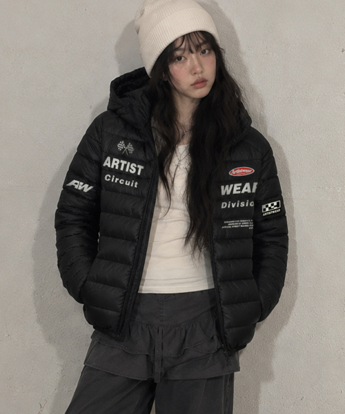 ARTISTWEAR（アーティストウェア）の「シグネチャー ライトダウンジャケット（ダウンジャケット/コート・レディース・ブラック・SMALL/MEDIUM/LARGE/X-LARGE/XX-LARGE/XXXX-LARGE）」の8枚目の写真