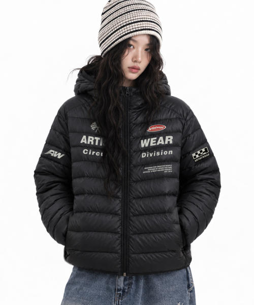 ARTISTWEAR（アーティストウェア）の「シグネチャー ライトダウンジャケット（ダウンジャケット/コート・レディース・ブラック・SMALL/MEDIUM/LARGE/X-LARGE/XX-LARGE/XXXX-LARGE）」の12枚目の写真