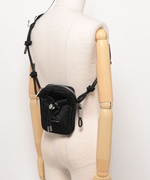 HUNTER(ハンター)の「HUNTER/ハンター ショルダーバッグ プレミアム ナイロン フォンポーチ UBX5528NYL(ショルダーバッグ・メンズ・ブラック/ホワイト・FREE)」の6枚目の写真