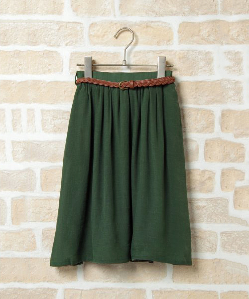 ikka（イッカ）の「ベルト付きギャザーロングスカート（スカート・キッズ・オリーブ/ベージュ・130cm/140cm/150cm/120cm）」の2枚目の写真
