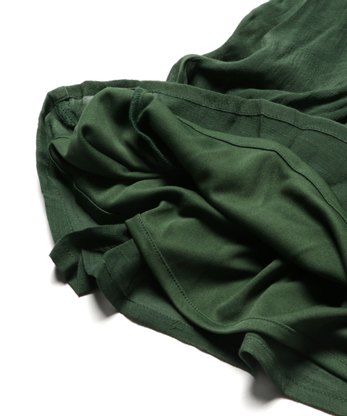 ikka（イッカ）の「ベルト付きギャザーロングスカート（スカート・キッズ・オリーブ/ベージュ・130cm/140cm/150cm/120cm）」の7枚目の写真