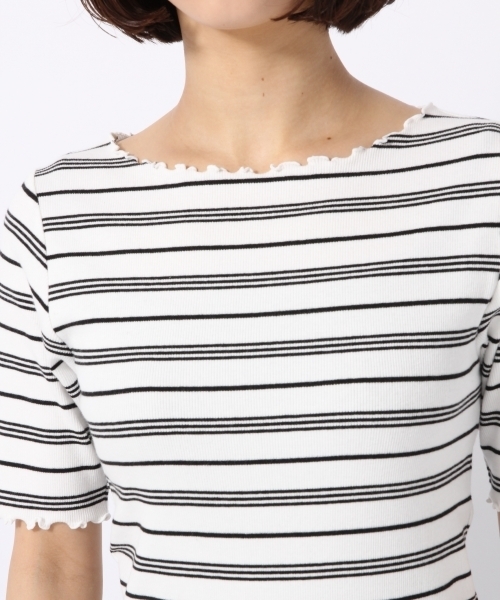 LOWRYS FARM(ローリーズファーム)の「アソートメローボートネック 796178(Tシャツ/カットソー・レディース・ホワイト/ブラック/ネイビー/ホワイト×ブラック/ホワイト×グリーン/グレー・MEDIUM/LARGE)」の15枚目の写真