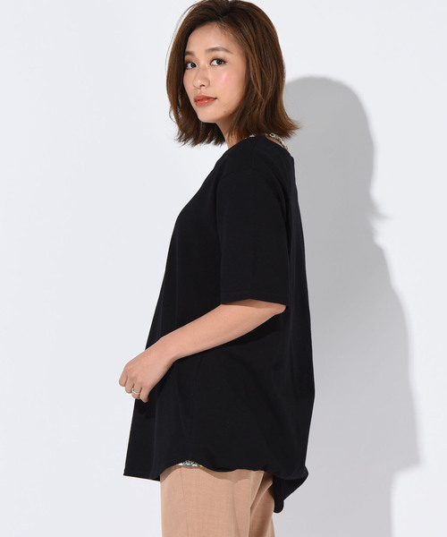 LIPSTAR(リップスター)の「スラッシュネックチュニックカットソー(Tシャツ/カットソー・レディース・オフホワイト/ブラック/ピンク/イエロー・M)」の8枚目の写真