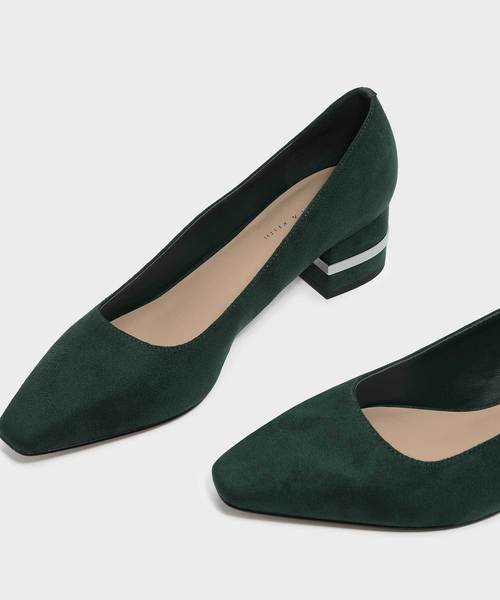 CHARLES & KEITH（チャールズ & キース）の「メタリックアクセントヒールパンプス / METALLIC ACCENT HEEL PUMPS（パンプス・レディース・ブラック/グレー/ダークグリーン・22.5cm/23cm/23.5cm/24.5cm/25cm/25.5cm）」の4枚目の写真