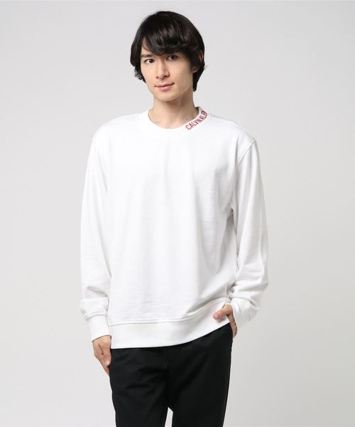 Calvin Klein Jeans(カルヴァンクラインジーンズ)の「ネック トリム プルオーバー スウェットシャツ(スウェット・メンズ・ホワイト/チャコールグレー/ブルー・SMALL/MEDIUM/LARGE/X-LARGE)」の2枚目の写真