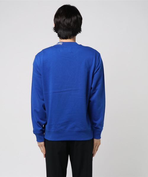 Calvin Klein Jeans(カルヴァンクラインジーンズ)の「ネック トリム プルオーバー スウェットシャツ(スウェット・メンズ・ホワイト/チャコールグレー/ブルー・SMALL/MEDIUM/LARGE/X-LARGE)」の5枚目の写真