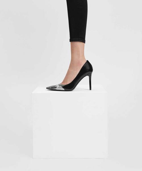 CHARLES & KEITH(チャールズ & キース)の「クラシックポインテッドパンプス / Classic Pointed Pumps(パンプス・レディース・ブラック/レッド・22.5cm/23cm/23.5cm/24.5cm/25cm/25.5cm)」の13枚目の写真