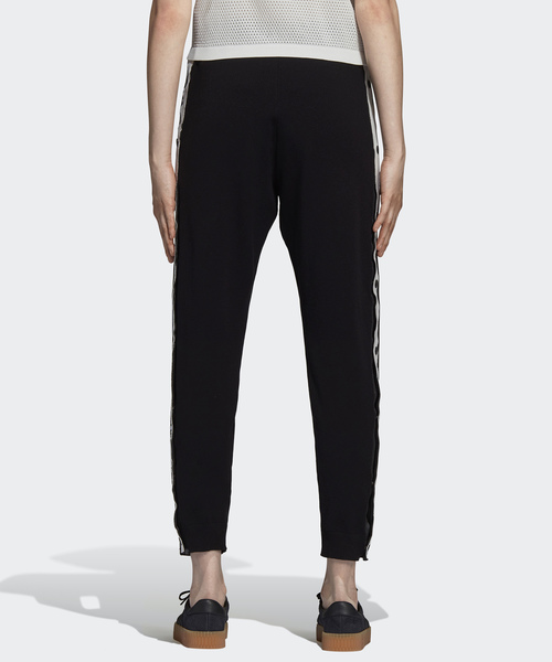 adidas（アディダス）の「アディブレイク トラックパンツ