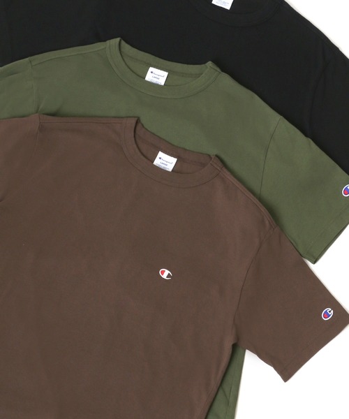 Champion(チャンピオン)の「Champion/チャンピオン ロゴワッペン ワンポイント刺繍 半袖Tシャツ(Tシャツ/カットソー・メンズ・レッド/ホワイト/ピンク/ブラック/ネイビー/ダークグリーン/グレー/イエロー/ロイヤルブルー/チャコール/ミント/オートミール/ブラウン/レンガ/レモンイエロー/アクア/バイオレット/ライム・M/L/XL/S)」の6枚目の写真