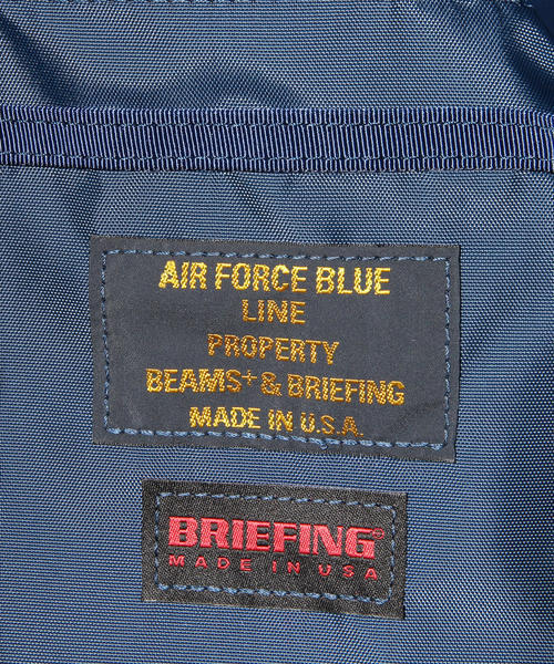 BEAMS PLUS(ビームスプラス)の「BRIEFING×BEAMS PLUS / 別注 “Fleet Messenger Bag”NAVY(ショルダーバッグ・メンズ・ネイビー・ONE SIZE)」の7枚目の写真