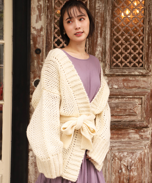 one after another NICE CLAUP（ワンアフターアナザーナイスクラップ）の「ざっくりロングニットカーディガン（カーディガン/ボレロ・レディース・アイボリー/グレー/ブラウン/ベージュ・FREE）」の9枚目の写真