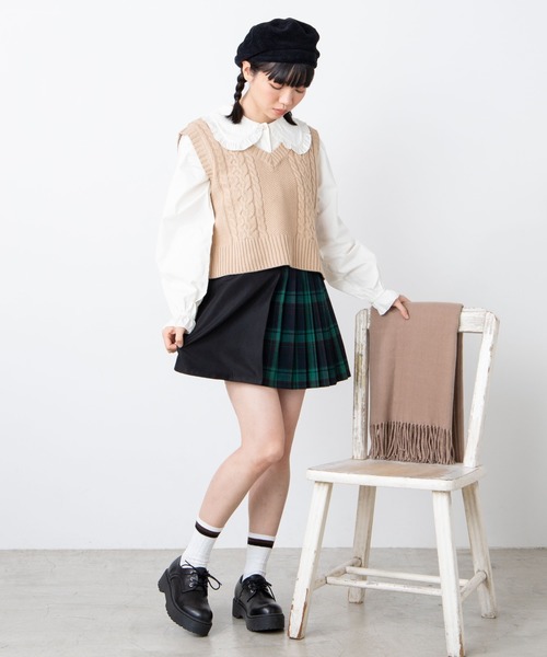 WEGO(ウィゴー)の「WEGO/カラーケーブルニットベスト(ベスト・レディース・ベージュ/グリーン/アイボリー/ライトブラウン/ベージュ系その他/グリーン系その他/ライトパープル・FREE)」の15枚目の写真