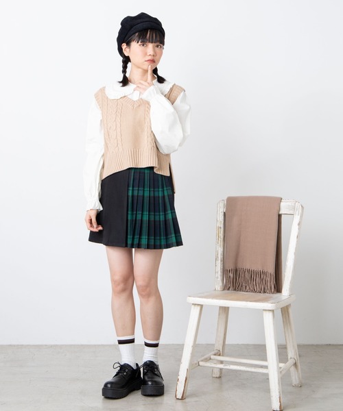 WEGO(ウィゴー)の「WEGO/カラーケーブルニットベスト(ベスト・レディース・ベージュ/グリーン/アイボリー/ライトブラウン/ベージュ系その他/グリーン系その他/ライトパープル・FREE)」の16枚目の写真