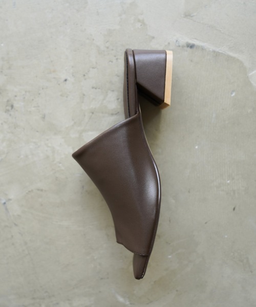 Aunt Marie's（アントマリーズ）の「AUNT MARIE'S フェイクレザースクエアサンダル（サンダル・レディース・ブラック/ブラウン/アイボリー・SMALL/MEDIUM/LARGE）」の13枚目の写真