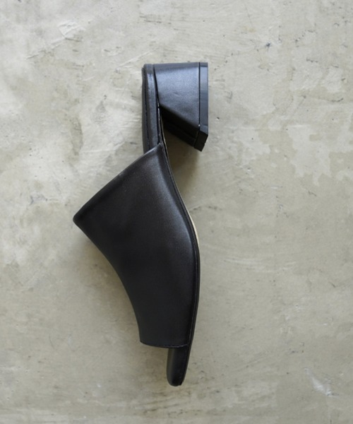 Aunt Marie's（アントマリーズ）の「AUNT MARIE'S フェイクレザースクエアサンダル（サンダル・レディース・ブラック/ブラウン/アイボリー・SMALL/MEDIUM/LARGE）」の7枚目の写真