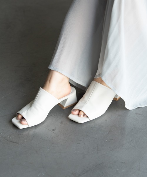 Aunt Marie's（アントマリーズ）の「AUNT MARIE'S フェイクレザースクエアサンダル（サンダル・レディース・ブラック/ブラウン/アイボリー・SMALL/MEDIUM/LARGE）」の19枚目の写真