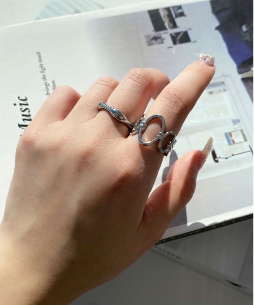 PairPair(ペアペア)の「2セットデザインリング(AR)(リング・レディース・シルバー系その他/シルバー系その他2/ゴールド系その他/シルバー系その他3/ゴールド系その他2/ゴールド/ゴールド系その他3/シルバー/ゴールド系その他4/シルバー系その他4/ゴールド系その他5/シルバー系その他5・FREE)」の7枚目の写真