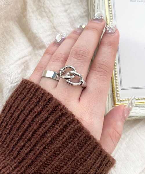 PairPair(ペアペア)の「2セットデザインリング(AR)(リング・レディース・シルバー系その他/シルバー系その他2/ゴールド系その他/シルバー系その他3/ゴールド系その他2/ゴールド/ゴールド系その他3/シルバー/ゴールド系その他4/シルバー系その他4/ゴールド系その他5/シルバー系その他5・FREE)」の3枚目の写真