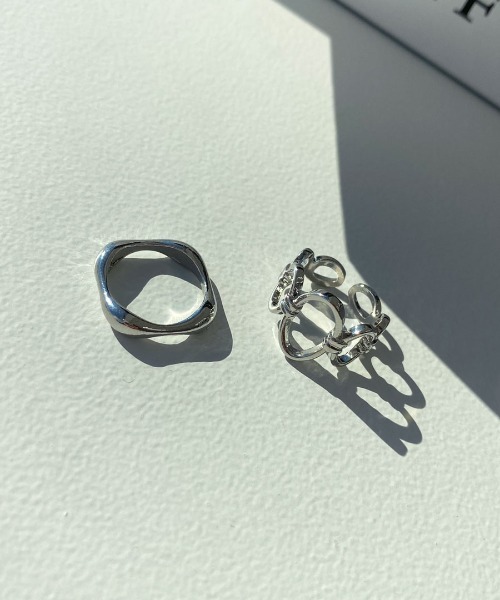 PairPair(ペアペア)の「2セットデザインリング(AR)(リング・レディース・シルバー系その他/シルバー系その他2/ゴールド系その他/シルバー系その他3/ゴールド系その他2/ゴールド/ゴールド系その他3/シルバー/ゴールド系その他4/シルバー系その他4/ゴールド系その他5/シルバー系その他5・FREE)」の14枚目の写真