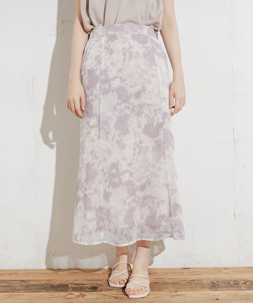 natural couture(ナチュラルクチュール)の「タイダイシアースカート(スカート・レディース・パープル/イエロー/グリーン・FREE)」の15枚目の写真