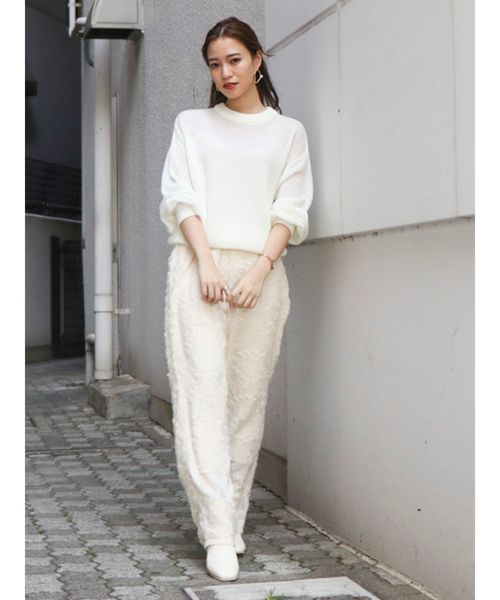 dazzlin（ダズリン）の「フラッフィフレアパンツ（その他パンツ・レディース・オフホワイト/ブラック・FREE）」の4枚目の写真