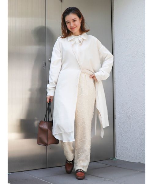 dazzlin（ダズリン）の「フラッフィフレアパンツ（その他パンツ・レディース・オフホワイト/ブラック・FREE）」の6枚目の写真