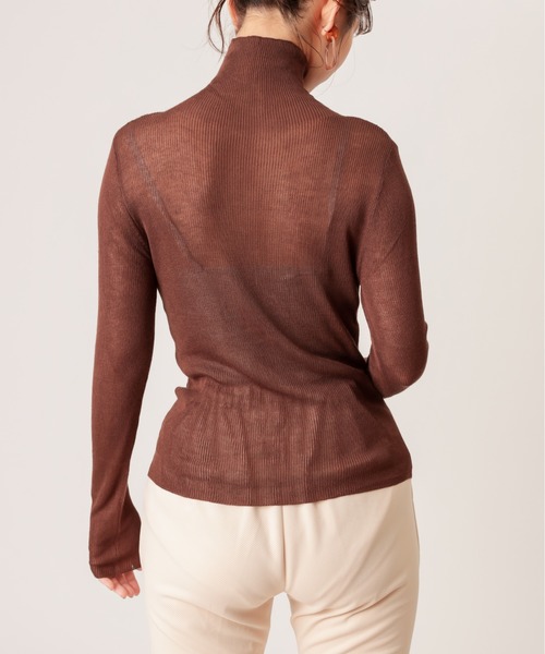 natural couture（ナチュラルクチュール）の「シアータートルニット（ニット/セーター・レディース・ブラック/ベージュ/ブラウン/オフホワイト/モカ・FREE）」の16枚目の写真