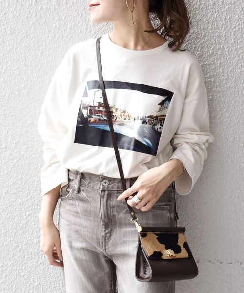 SHIPS（シップス）の「【WEB限定/SHIPS別注】ANNA MAGAGIZE×FRUIT OF THE LOOM:フォトロンTEE◇（Tシャツ/カットソー・レディース・ホワイト/ブラック/オリーブ/マスタード/ホワイト系その他/ブラック系その他・38/36）」の3枚目の写真