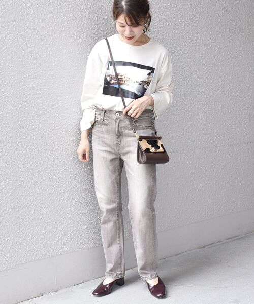 SHIPS（シップス）の「【WEB限定/SHIPS別注】ANNA MAGAGIZE×FRUIT OF THE LOOM:フォトロンTEE◇（Tシャツ/カットソー・レディース・ホワイト/ブラック/オリーブ/マスタード/ホワイト系その他/ブラック系その他・38/36）」の9枚目の写真