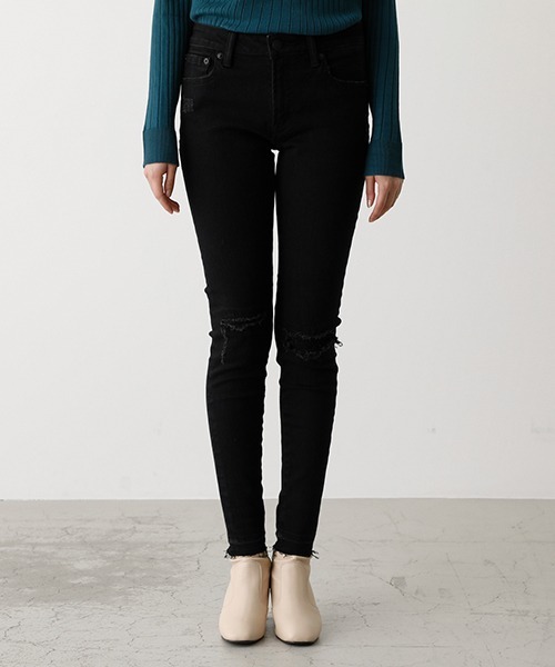 AZUL by moussy(アズールバイマウジー)の「REPAIR DENIM SKINNY/リペアデニムスキニー(デニムパンツ・レディース・ブラック/ブルー/ダークブルー・MEDIUM/X-LARGE/XX-SMALL/LARGE/SMALL/X-SMALL)」の16枚目の写真