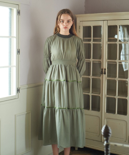 IRENE Tiered mantle dress ワンピース　М idem（イデム）の「Tiered Shearing Dress（ワンピース）」 - WEAR