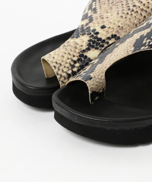 Ray BEAMS（レイビームス）の「PLAKTON / プラットフォーム サンダル（サンダル・レディース・その他/ブラック・36/37/38/39/35）」の4枚目の写真