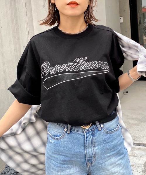 WHO'S WHO gallery（フーズフーギャラリー）の「【KOOKY'N/クーキー】 スタジアムカレッジ刺繍TEE（Tシャツ/カットソー・メンズ・ミント/ブラック/ライトグレー/ホワイト/パープル/ネイビー/アッシュグレー/ブルー/グリーン・FREE）」の3枚目の写真