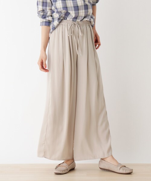 DRESKIP（ドレスキップ）の「◆【追加生産】サテンワイドパンツ（その他パンツ・レディース・ライトグレー/ネイビー/グレー系その他/ブラック系/ベージュ系その他4/ベビーピンク/カーキ・02/03/04）」の3枚目の写真