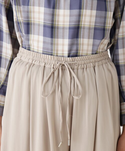 DRESKIP（ドレスキップ）の「◆【追加生産】サテンワイドパンツ（その他パンツ・レディース・ライトグレー/ネイビー/グレー系その他/ブラック系/ベージュ系その他4/ベビーピンク/カーキ・02/03/04）」の21枚目の写真