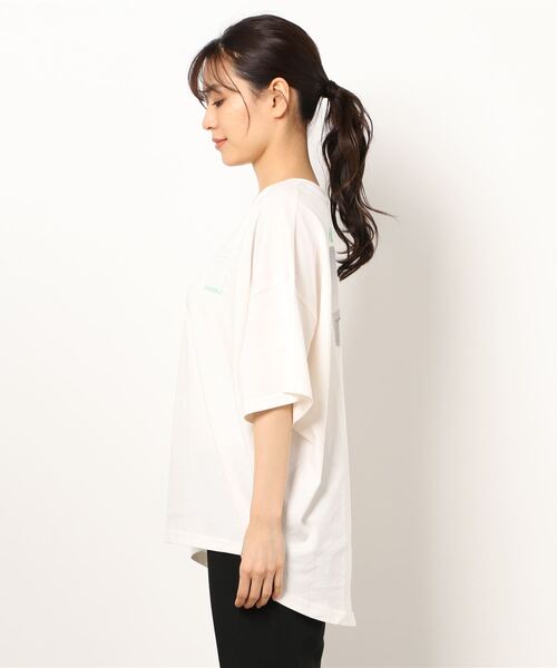 RAG MACHINE(ラグマシーン)の「【RAG MACHINE】フォトプリントTシャツ(Tシャツ/カットソー・レディース・ホワイト/ベージュ/ダークグレー・L/M)」の4枚目の写真