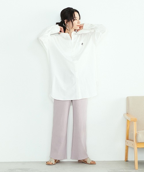 ONIGIRI（オニギリ）の「オーバーサイズシャツ（シャツ/ブラウス・レディース・ホワイト/ブルー/ストライプ・FREE）」の7枚目の写真