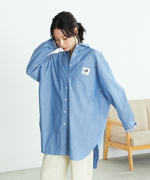 ONIGIRI（オニギリ）の「オーバーサイズシャツ（シャツ/ブラウス・レディース・ホワイト/ブルー/ストライプ・FREE）」の9枚目の写真