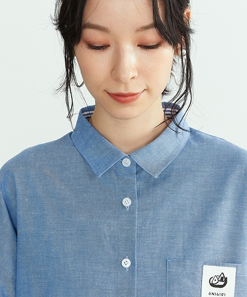 ONIGIRI（オニギリ）の「オーバーサイズシャツ（シャツ/ブラウス・レディース・ホワイト/ブルー/ストライプ・FREE）」の4枚目の写真