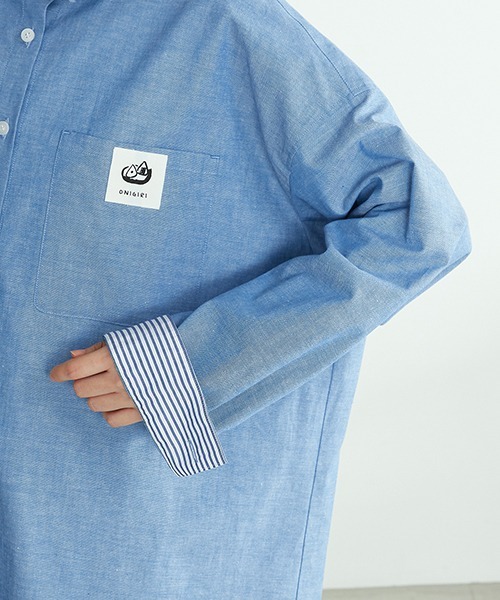 ONIGIRI（オニギリ）の「オーバーサイズシャツ（シャツ/ブラウス・レディース・ホワイト/ブルー/ストライプ・FREE）」の13枚目の写真