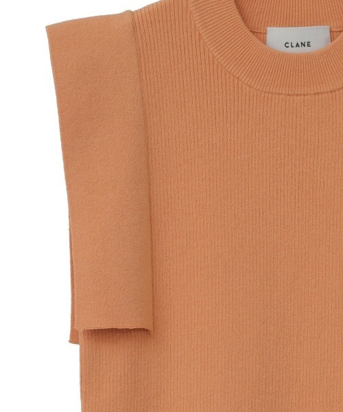 CLANE（クラネ）の「SQUARE SLEEVE KNIT（ニット/セーター・レディース・ホワイト/ブラック/ベージュ/オレンジ・01/02）」の15枚目の写真