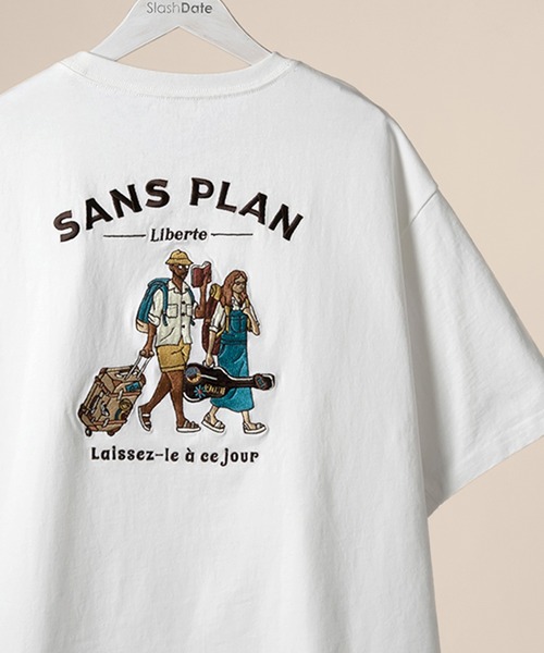 POWER TO THE PEOPLE（パワートゥーザピープル）の「【POWER TO THE PEOPLE】オーバーサイズレトログラフィックバッグ刺繍Ｔシャツ/フレグランス/トリップ/フード/オレンジ（Tシャツ/カットソー・メンズ・ホワイト系その他3/グレー系その他/ホワイト系その他/グレー/グリーン系その他/ホワイト系その他2/ピンク系その他/ホワイト/グリーン/ピンク/イエロー/イエロー系その他・L/M）」の4枚目の写真